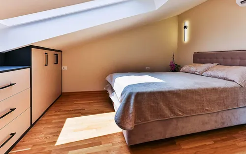 4 Bedrooms Townhouse in Reževici