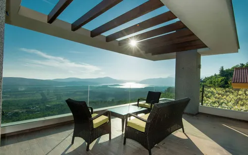 3 Bedrooms Villa in Kavac