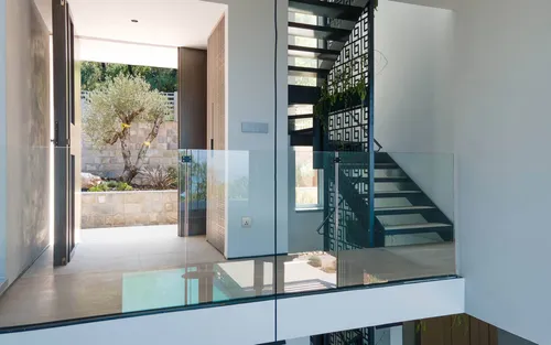 4 Bedrooms Villas in Budva