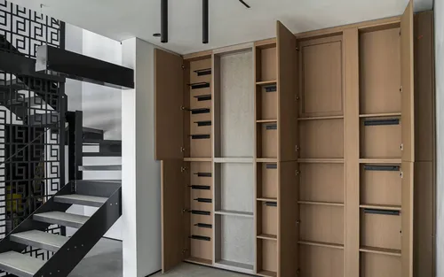 4 Bedrooms Villas in Budva