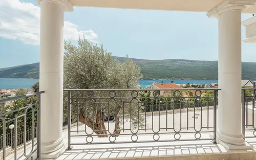 3 Bedrooms Apartment in Herceg Novi