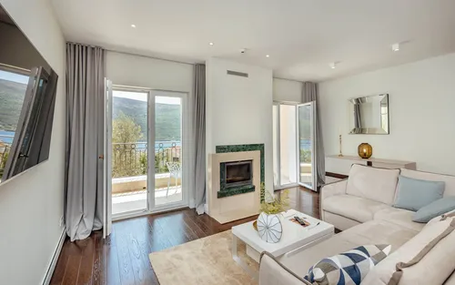 4 Bedrooms Apartment in Herceg Novi