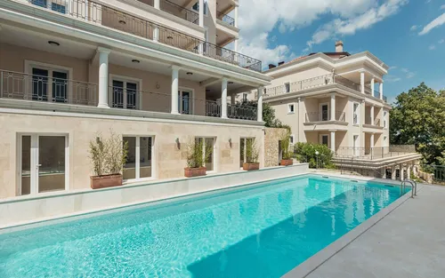 4 Bedrooms Apartment in Herceg Novi