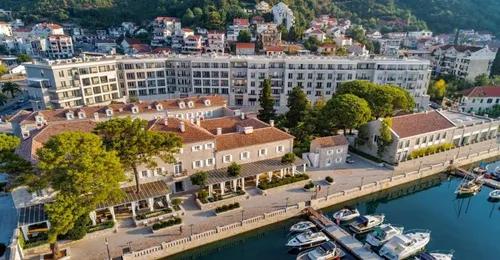 Modern Two-Bedroom Apartments in Lazure Residential Complex