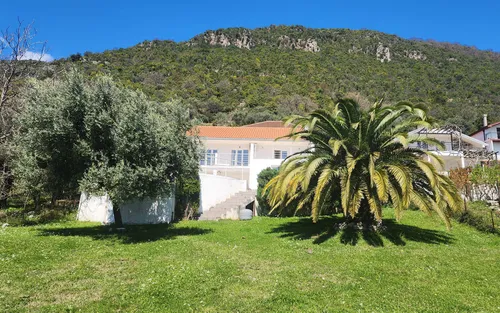 3 Bedrooms House in Djenovici