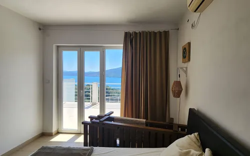 3 Bedrooms House in Djenovici