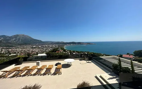 17 Bedrooms Villa in Bar