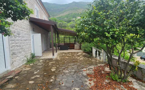 4 Bedrooms House in Herceg Novi