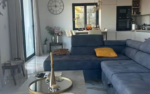 2 Bedrooms House in Bar