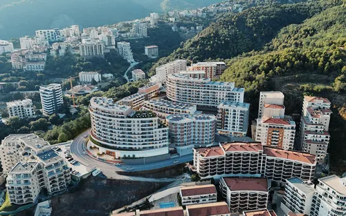 2 Bedrooms Apartment in Becici