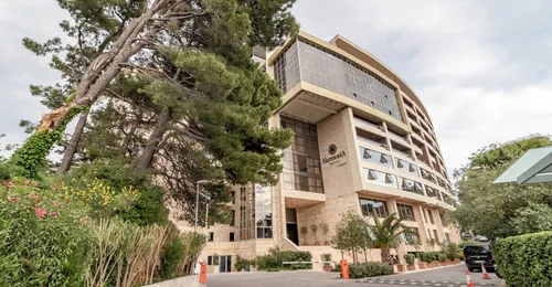 Sea-View One-Bedroom Apartments in Harmonia building