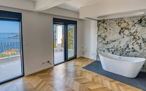 4 Bedrooms Villa in Blizikuce