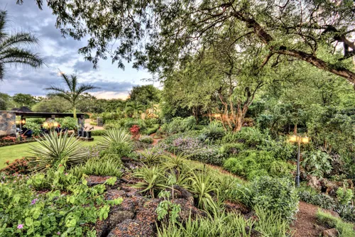 6 Bedrooms Villa in House-Villa (IRS project)