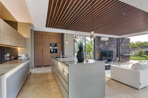 5 Bedrooms Villa in House-Villa (IRS project)