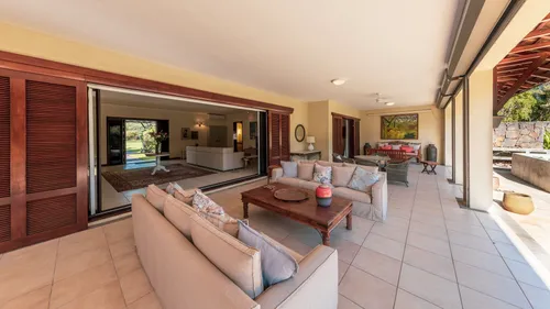 5 Bedrooms Villa in House-Villa (IRS project)