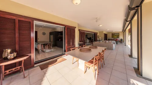 5 Bedrooms Villa in House-Villa (IRS project)