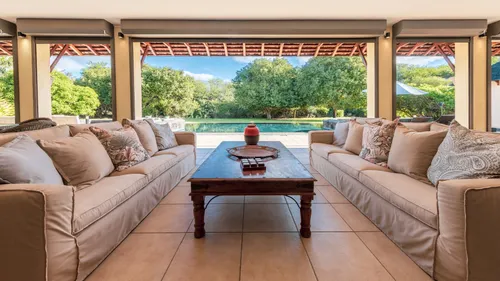 5 Bedrooms Villa in House-Villa (IRS project)