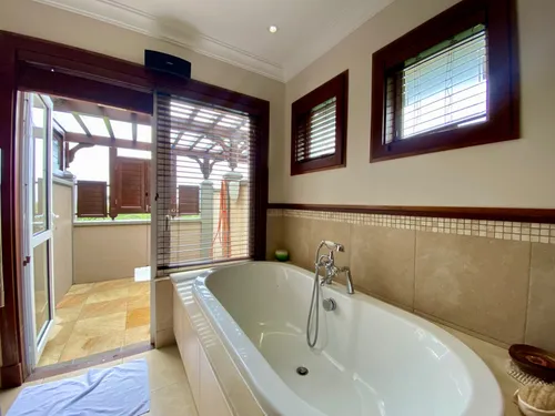 3 Bedrooms Villa in House-Villa (IRS project)