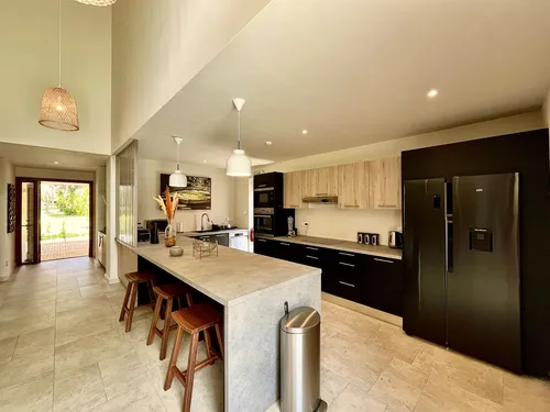 3 Bedrooms Villa in House-Villa (IRS project)