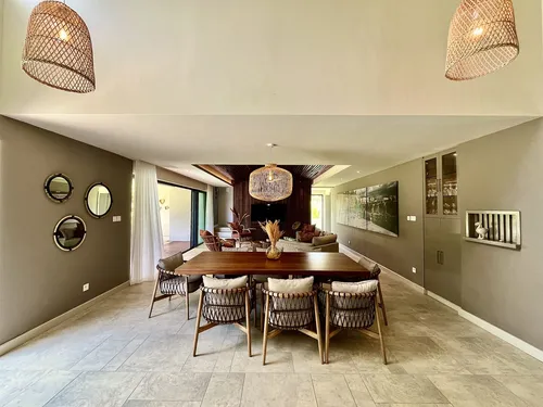 3 Bedrooms Villa in House-Villa (IRS project)