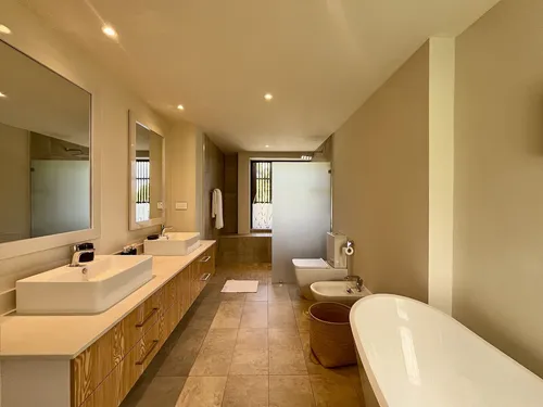 3 Bedrooms Villa in House-Villa (IRS project)