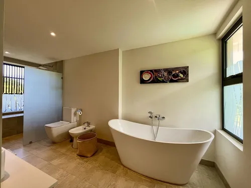 3 Bedrooms Villa in House-Villa (IRS project)