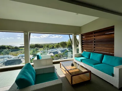 3 Bedrooms Villa in Apt RES Resort