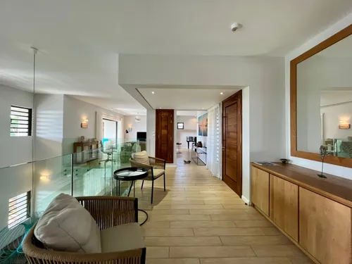 3 Bedrooms Villa in Apt RES Resort