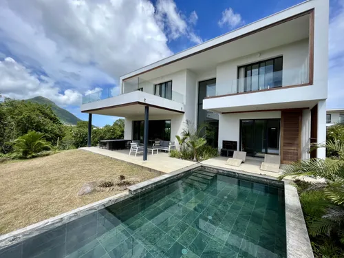 Contemporary PDS villa on corner plot