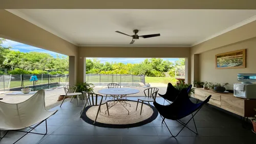 5 Bedrooms Villa in House-Villa (IRS project)