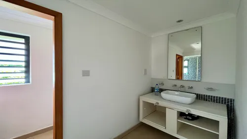 5 Bedrooms Villa in House-Villa (IRS project)