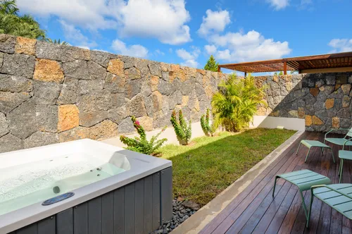 3 Bedrooms Villa in House-Villa (IRS project)