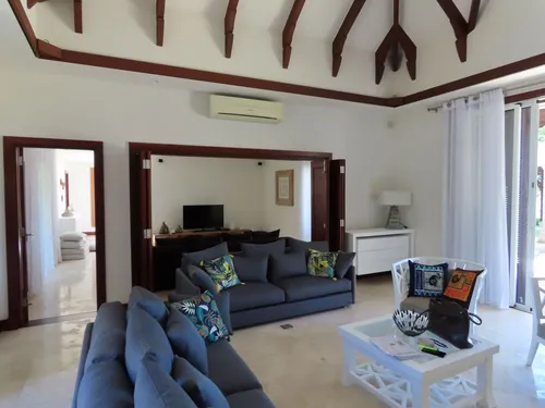 4 Bedrooms Villa in House-Villa (IRS project)