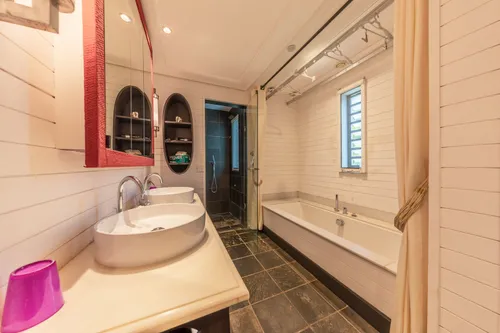 3 Bedrooms Villa in House-Villa (IRS project)