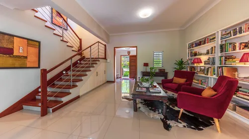 5 Bedrooms Villa in House-Villa (IRS project)