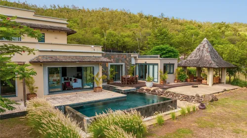 5 Bedrooms Villa in House-Villa (IRS project)