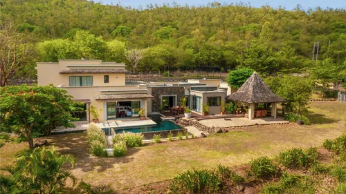 Exceptional IRS villa in contemporary living