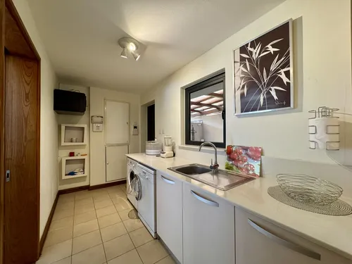 8 Bedrooms Villa in House-Villa (IRS project)