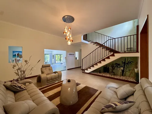 8 Bedrooms Villa in House-Villa (IRS project)