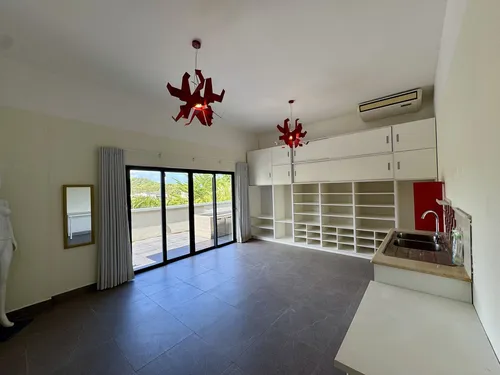 8 Bedrooms Villa in House-Villa (IRS project)