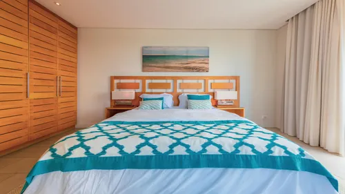 3 Bedrooms Villa in Apt P/house RES Resort