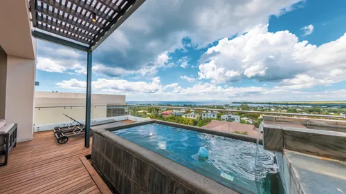 3 Bedrooms Villa in Apt P/house RES Resort