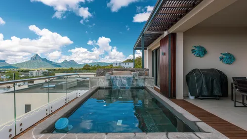 3 Bedrooms Villa in Apt P/house RES Resort