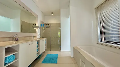 4 Bedrooms Villa in House-Villa (RES Project)