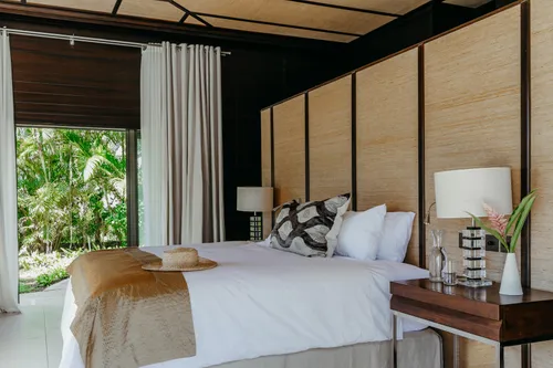 6 Bedrooms Villa in House-Villa (IRS project)