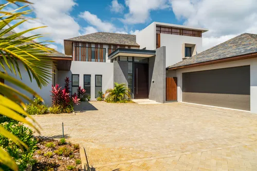 4 Bedrooms Villa in House-Villa (Smart City Project)