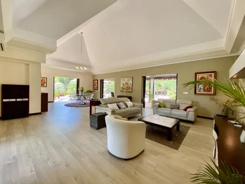 5 Bedrooms Villa in House-Villa (IRS project)