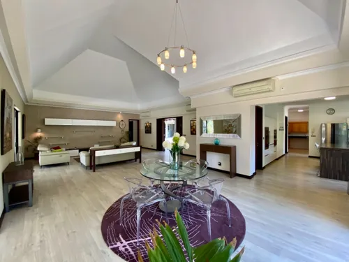 5 Bedrooms Villa in House-Villa (IRS project)