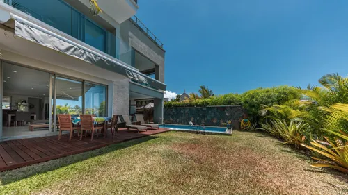 3 Bedrooms Villa in Apt RES Resort