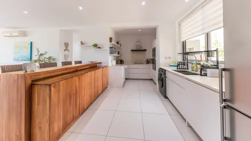 3 Bedrooms Villa in Apt RES Resort